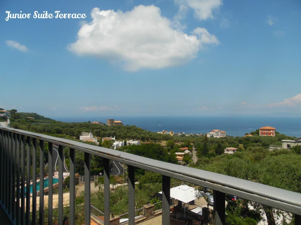Villa Carolina Sorrento Private Heated Pool And Sea View Quarto foto